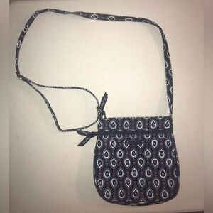 Vera Bradley Zip Hipster Crossbody Purse Bag 8" x 8" x 1.5" blue spade design
